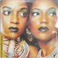 LES NUBIANS - one step forward