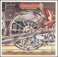 COMMODORES - hot on the tracks
